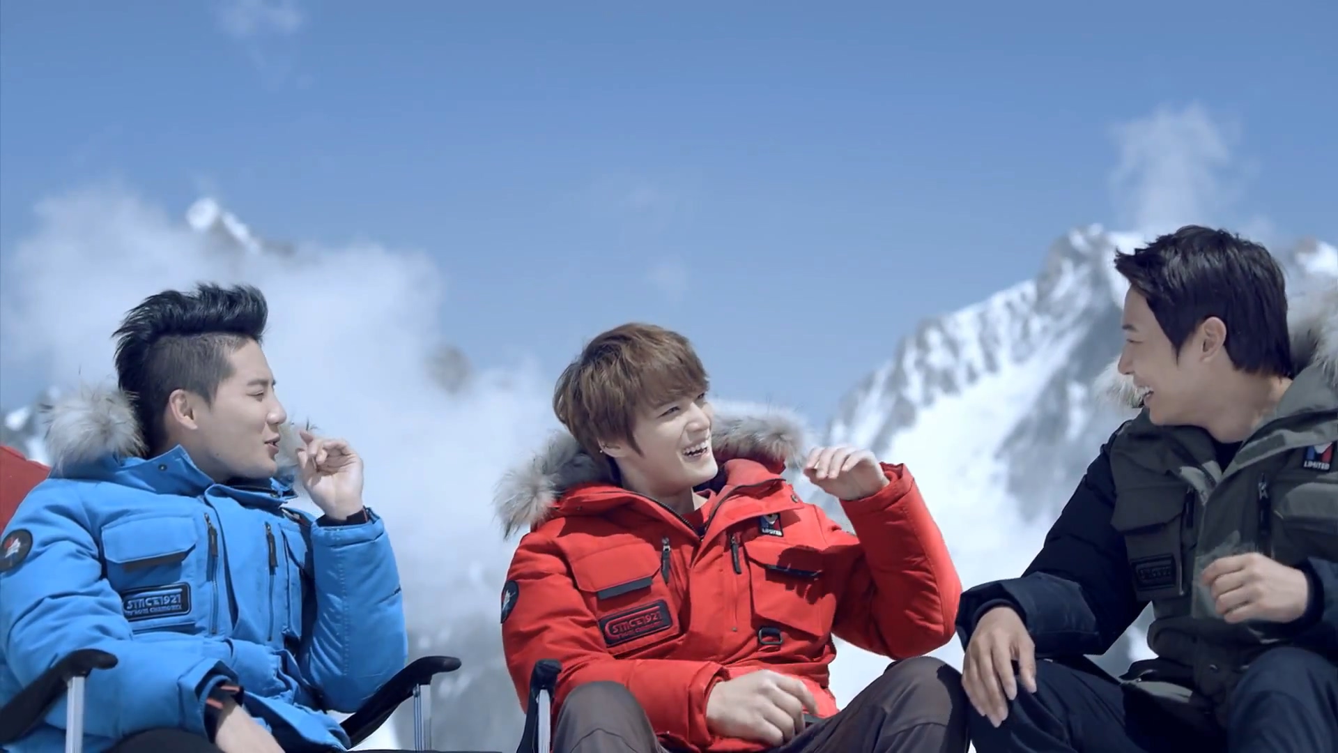 2013 M-LIMITED WINTER CF with JYJ (30_).mp4_20200416_112142.205.jpg