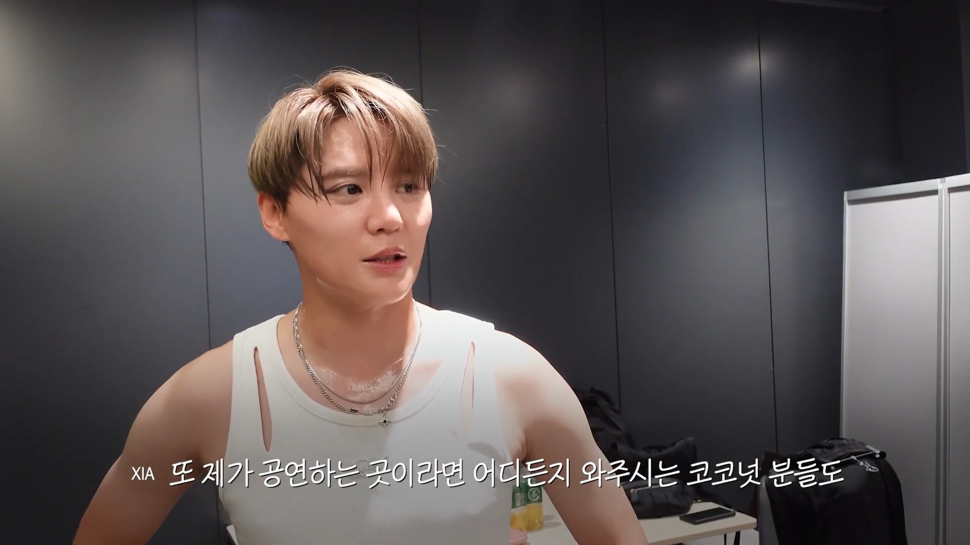 XIA l Behind the Scenes ENA K POP UP CHART SHOW & dingo music concert.jpg