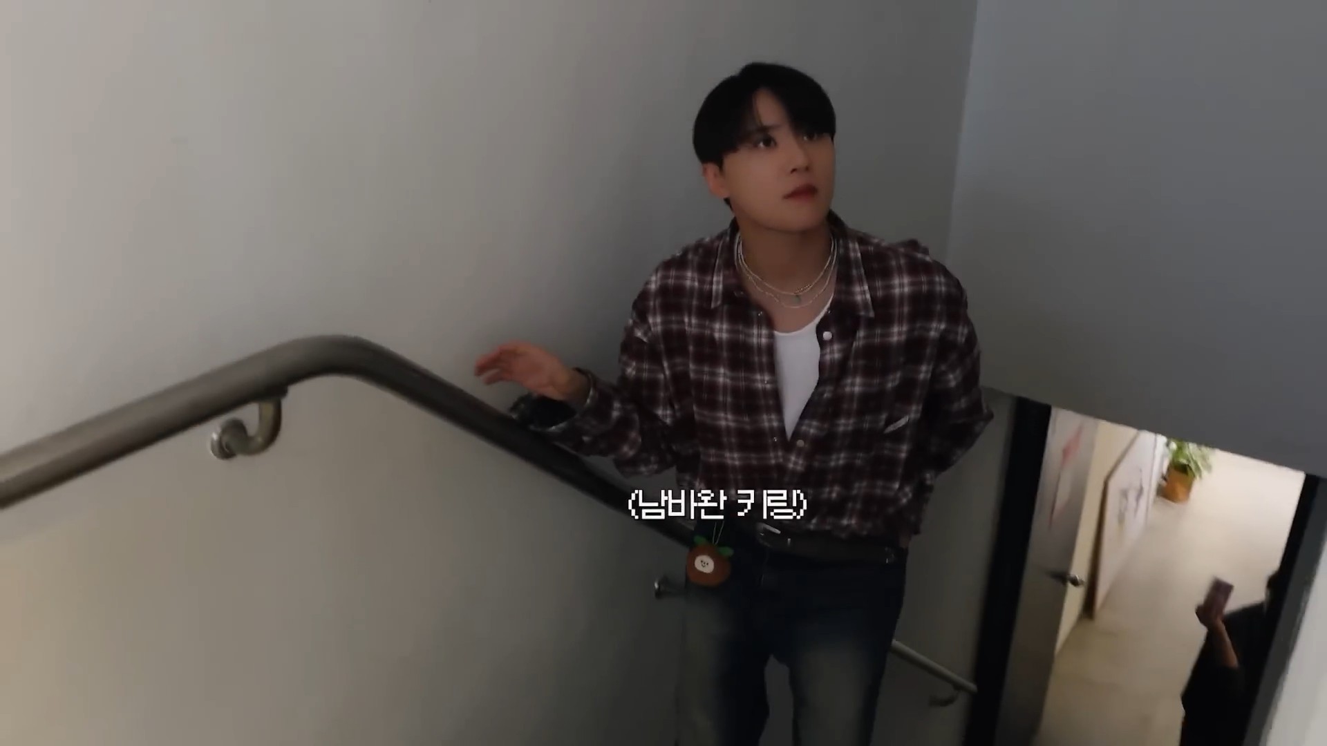 XIA l Behind the Scenes Junsu',s Azit14.jpg