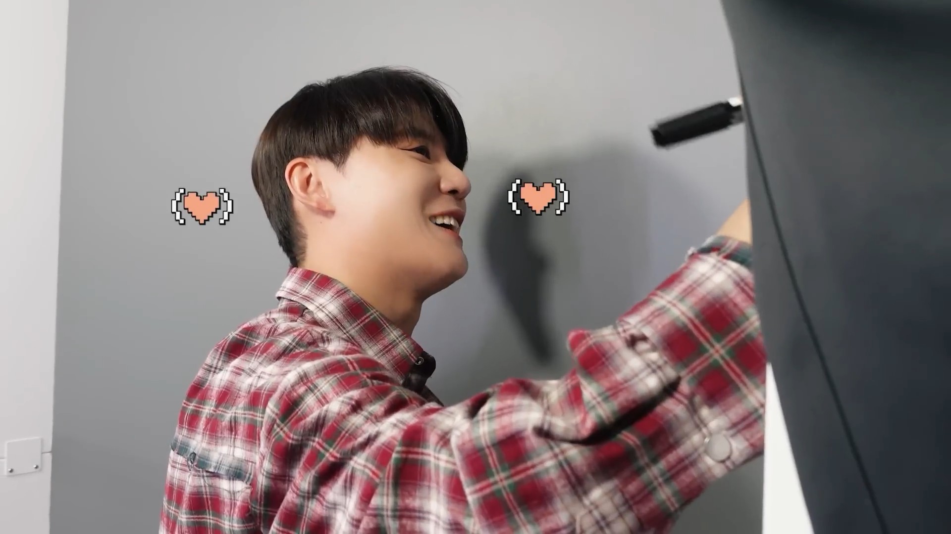 XIA l Behind the Scenes Junsu',s Azit42.jpg