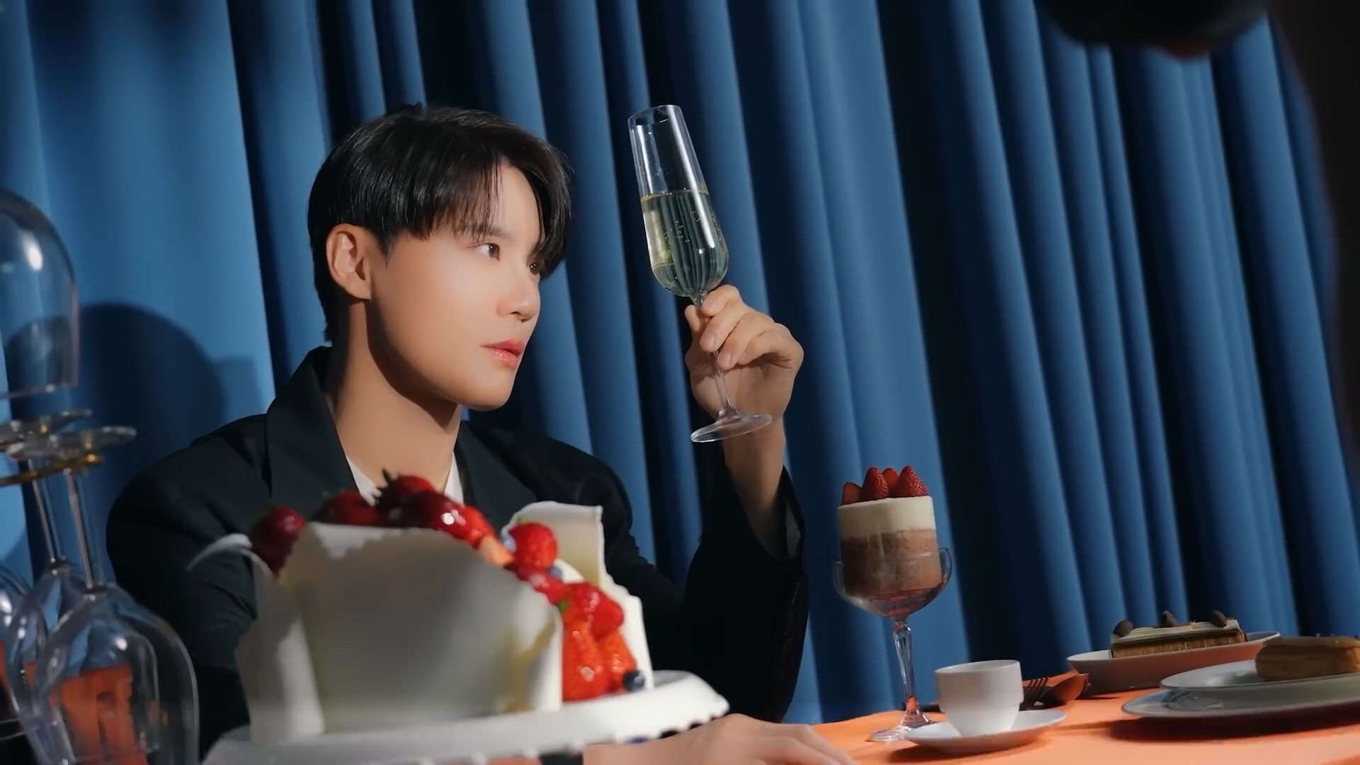 Poster Shoot Sketch12.jpg