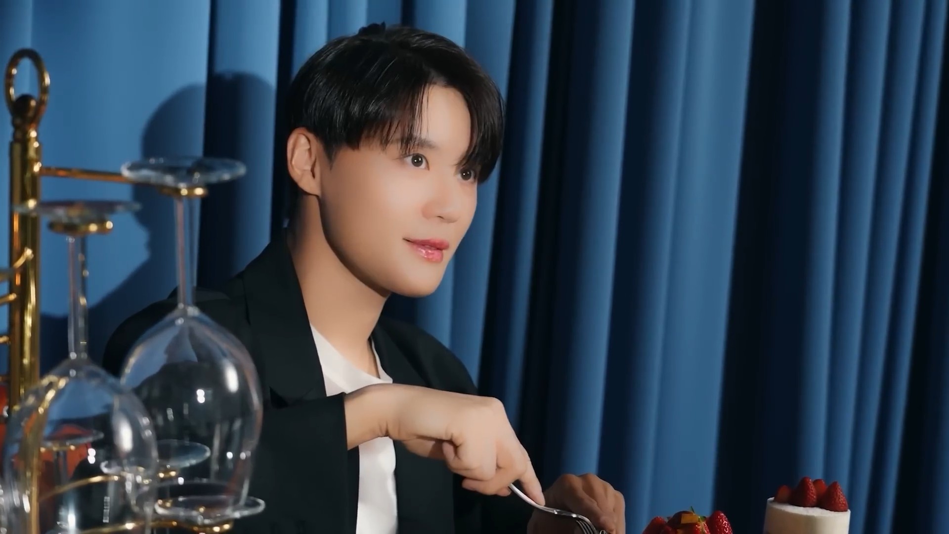 Poster Shoot Sketch16.jpg