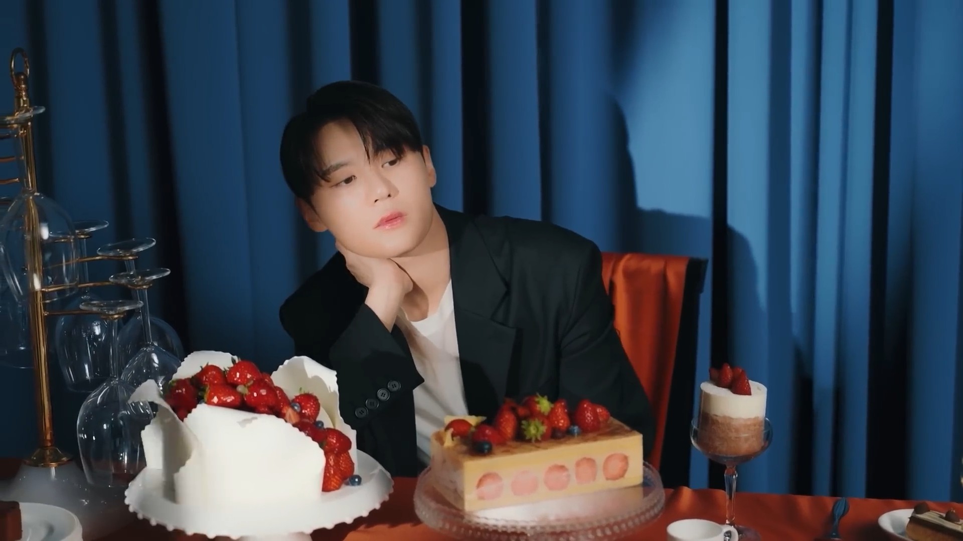 Poster Shoot Sketch14.jpg