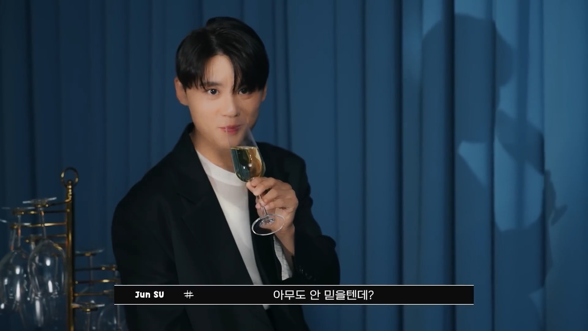 Poster Shoot Sketch7_아무도 안 믿을 텐데 (feat.코코넛 잘 알).jpg