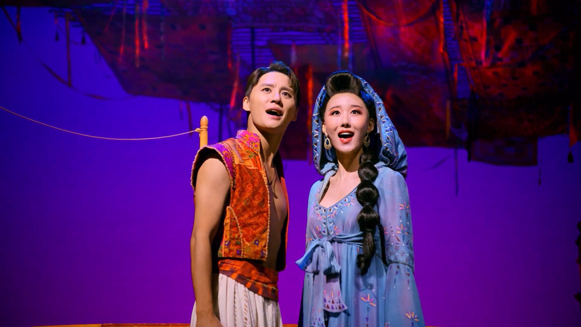 [뮤지컬 알라딘 2025] A Million Miles Away18.jpg