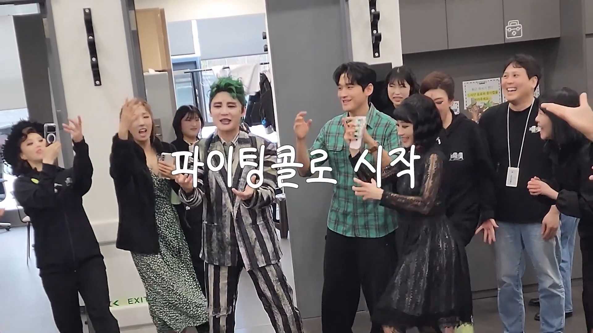 (띵동) 씨뮤로부터 깜짞 선물이 도착했습니다 (1)2.jpg