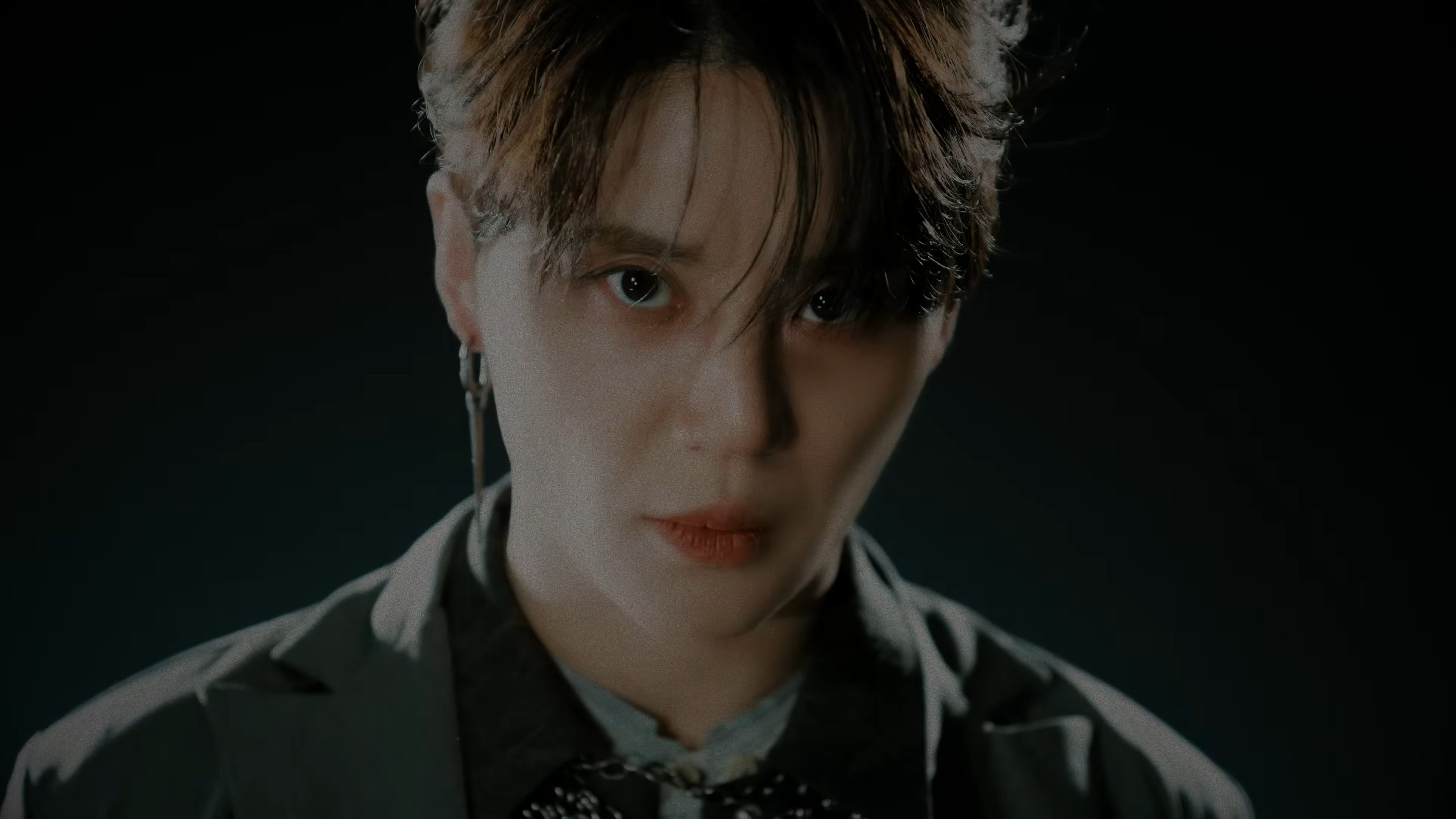 김준수(XIA) ',GRAVITY', CONCEPT FILM #1 Cosmic16.jpg