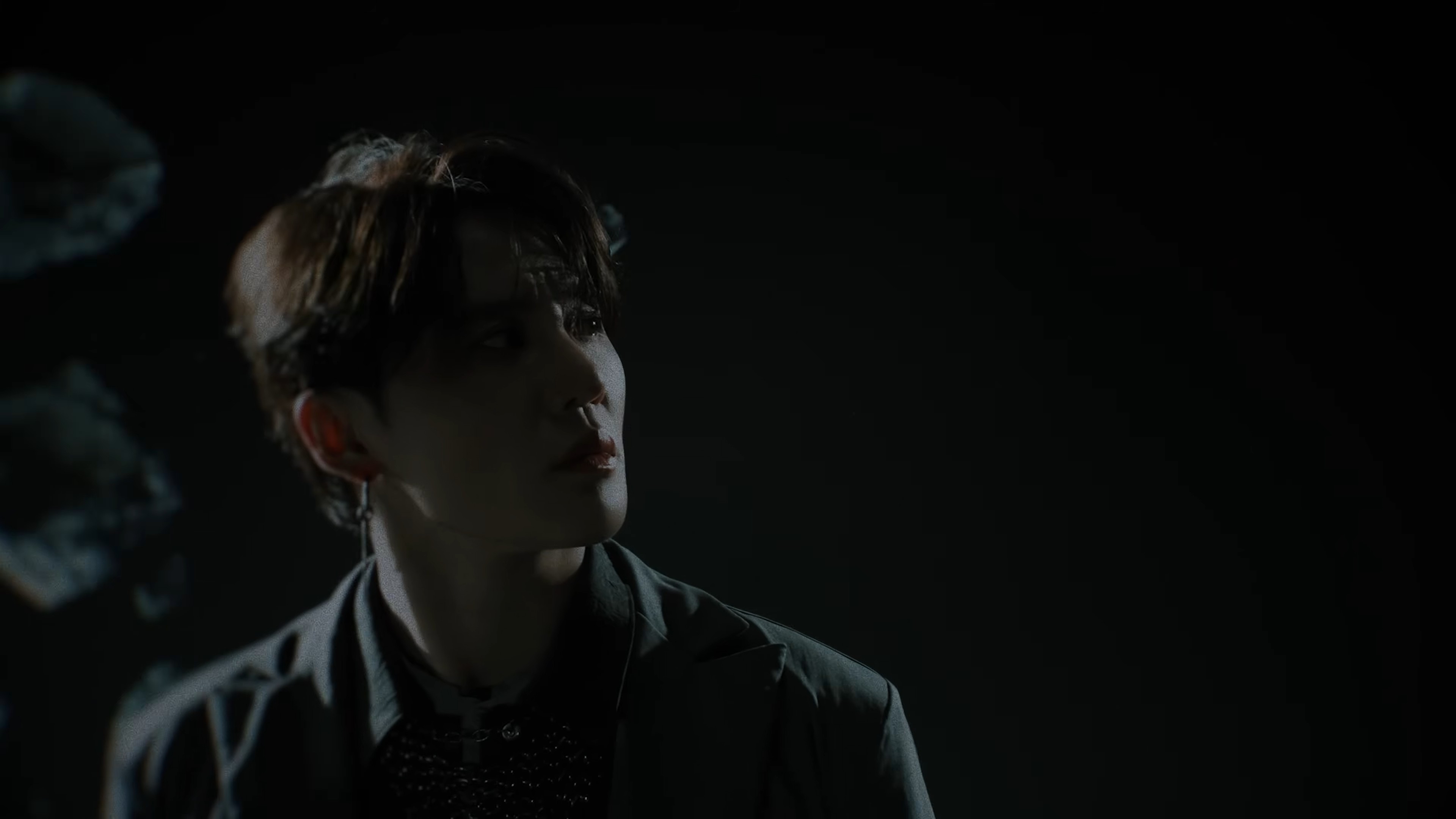 김준수(XIA) ',GRAVITY', CONCEPT FILM #1 Cosmic3.jpg