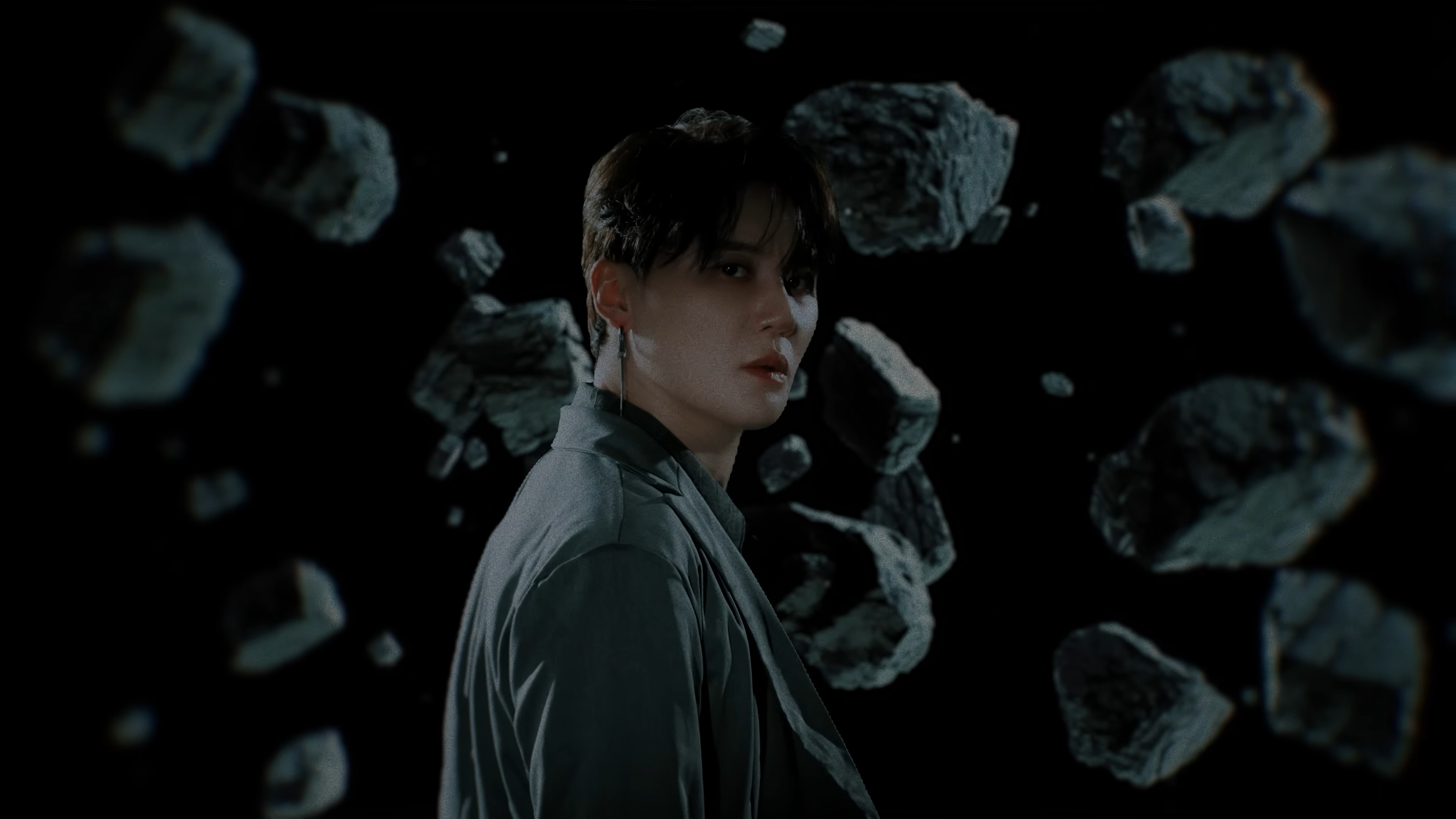 김준수(XIA) ',GRAVITY', CONCEPT FILM #1 Cosmic12.jpg
