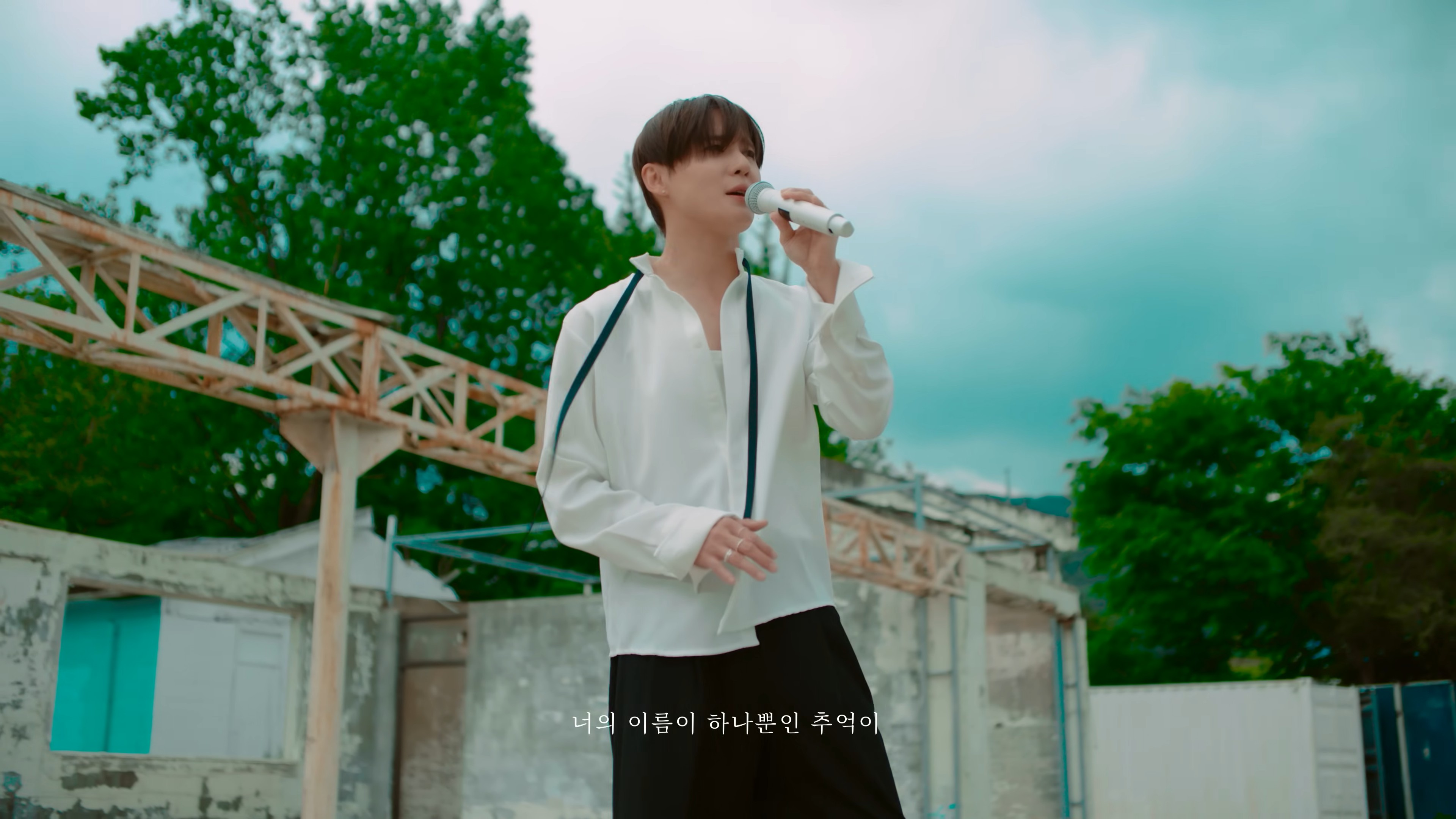 김준수(XIA) ‘기억의 숲’ Live Clip2.jpg