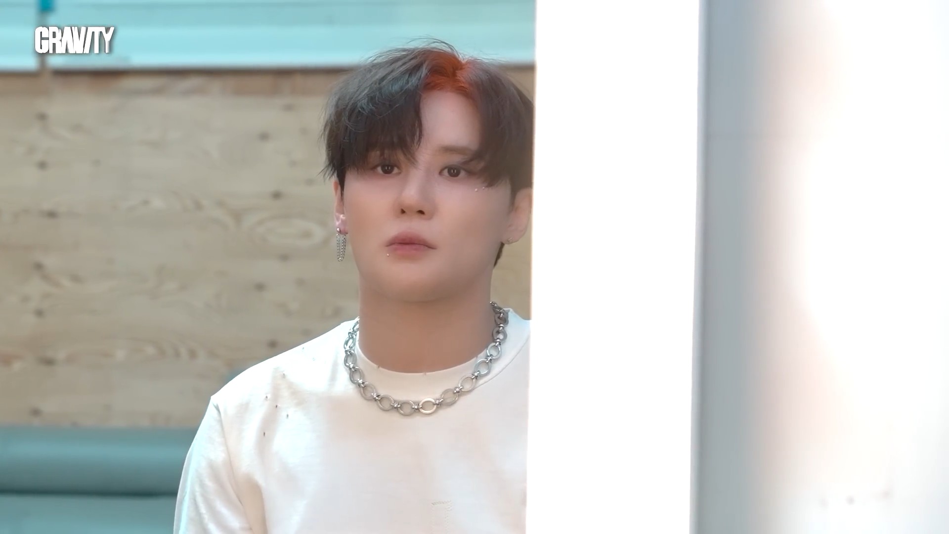 김준수(XIA) ',GRAVITY', I Jacket Shoot Behind12.jpg