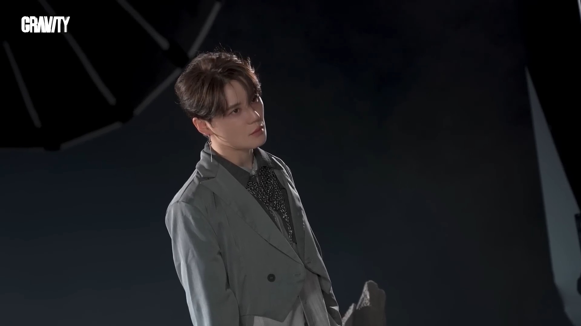 김준수(XIA) ',GRAVITY', I Jacket Shoot Behind3.jpg