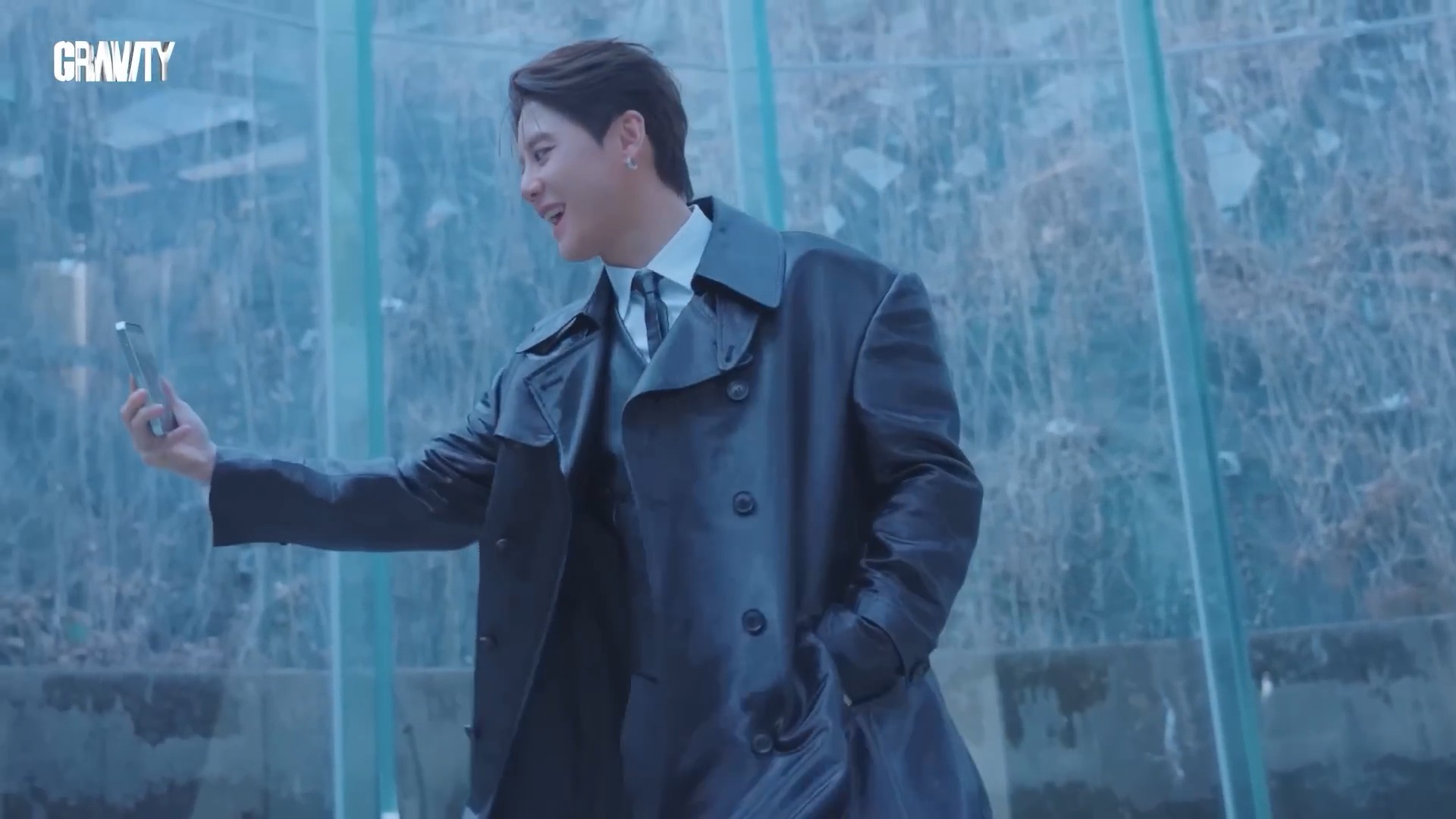 김준수(XIA) ',GRAVITY', I MV Behind6.jpg