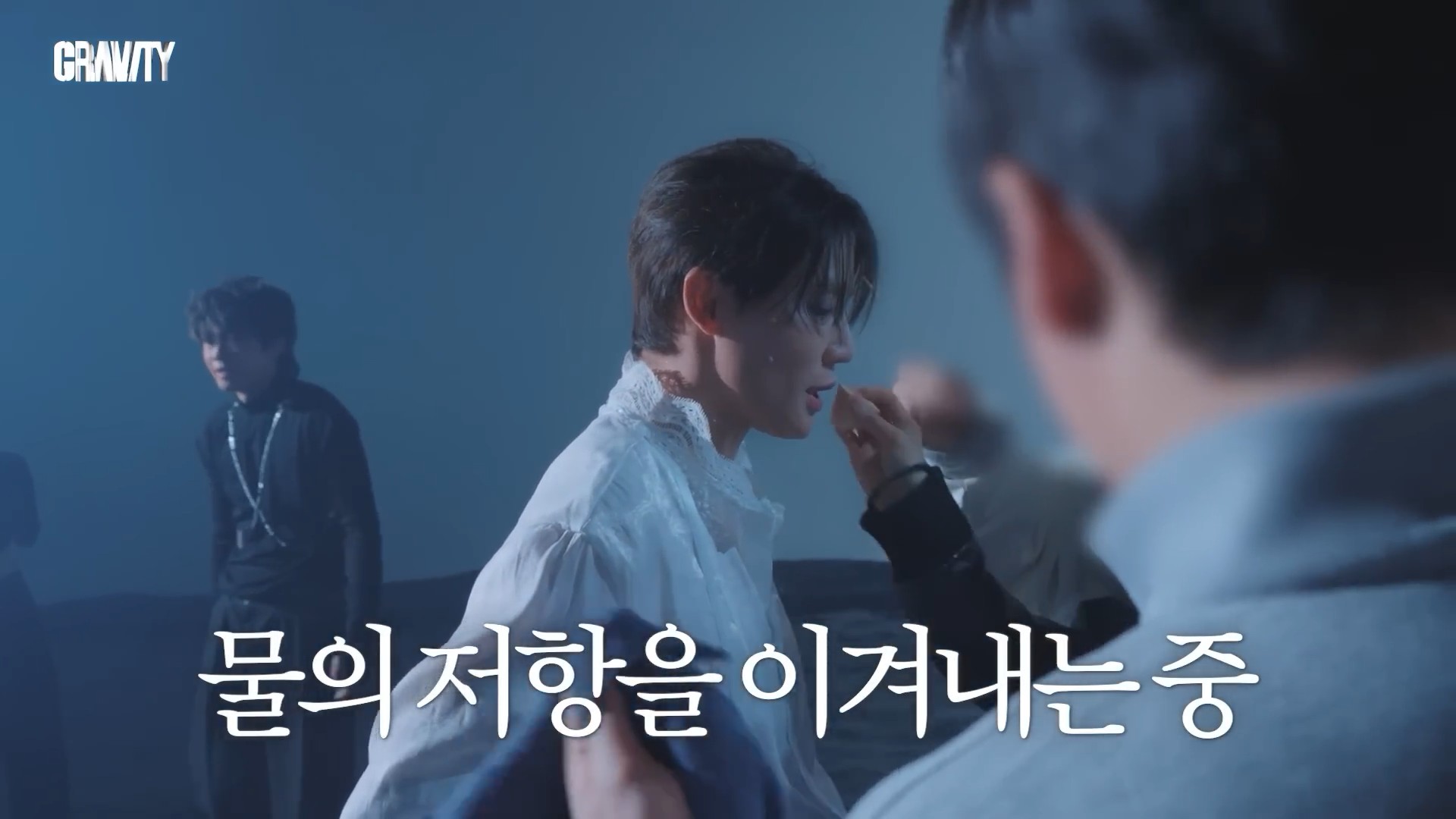 김준수(XIA) ',GRAVITY', I MV Behind23.jpg