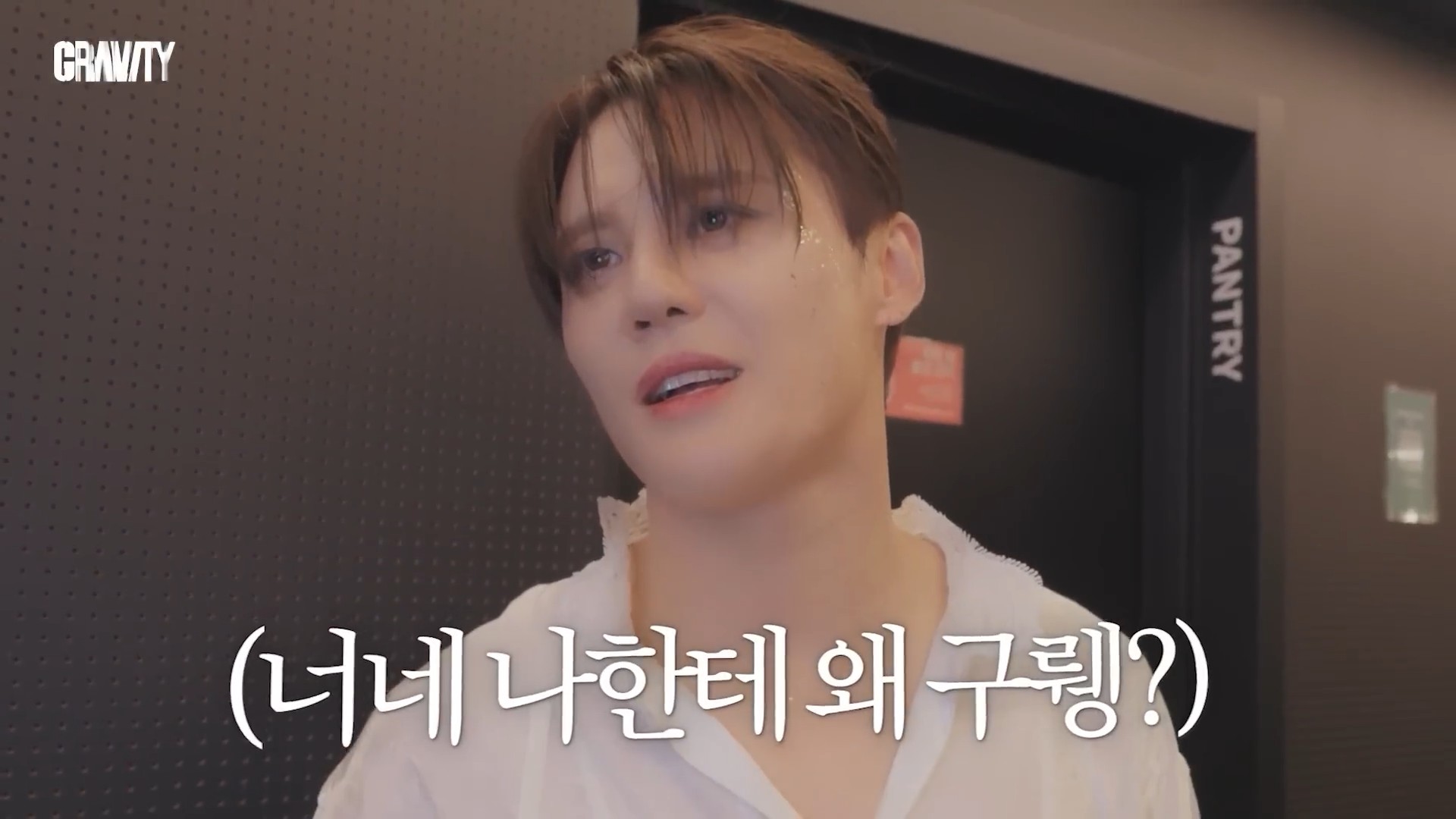 김준수(XIA) ',GRAVITY', I MV Behind24.jpg